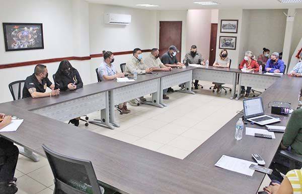 Preside Gladys Ayala reunión de seguridad