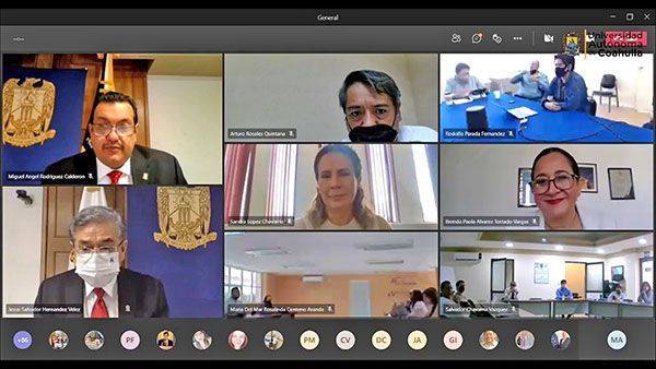 Otorga Doctor Honoris Causa a 2 catedráticos