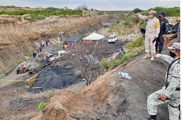 Instruye AMLO apoyar en rescate de mineros