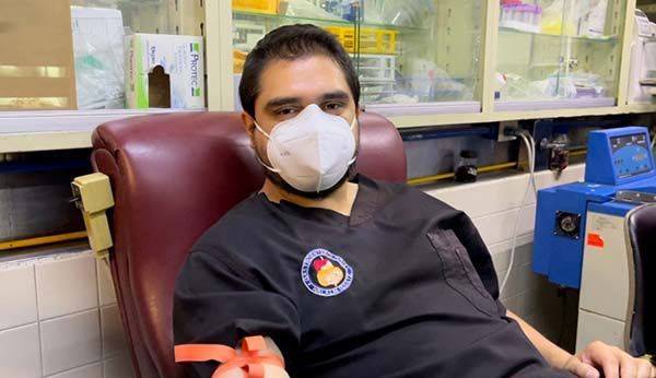 Se convierte médico en donador altruista