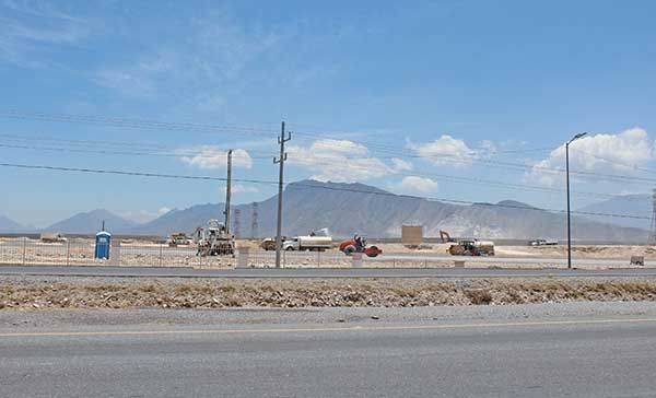 Construyen 3 naves para empresa china