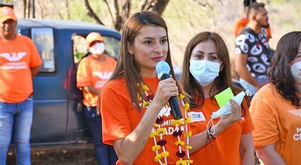 Acusan plagio de aspirante de MC