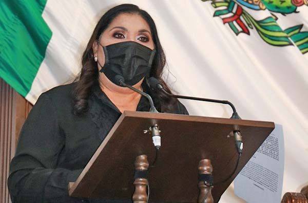 Urgen a gobierno federal garantizar medicamentos