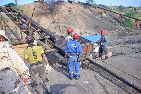 No cesa búsqueda de los tres mineros