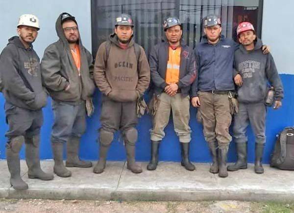Celebran trabajando mineros de la región