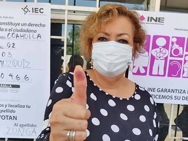Emite su voto Muñe en Melchor Múzquiz