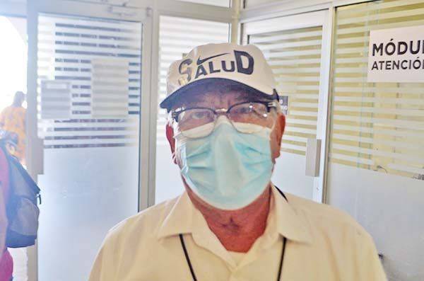 Reparte Municipio paquetes de suero