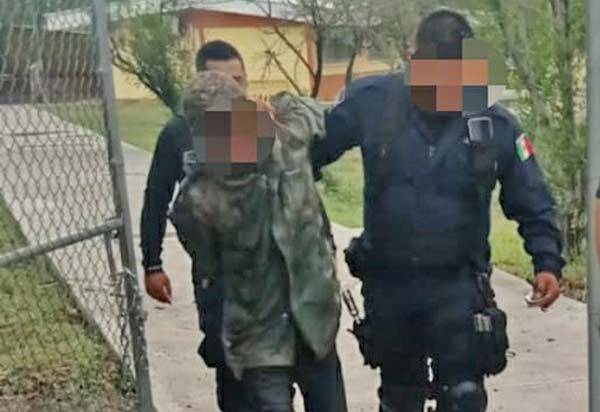 Detienen a ladrón con las manos en el cable
