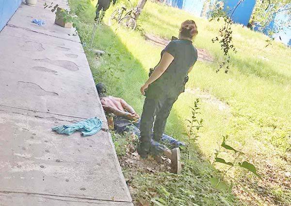 Frustran vecinos robo en escuelas