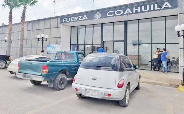 Vapulea pareja a joven embarazada