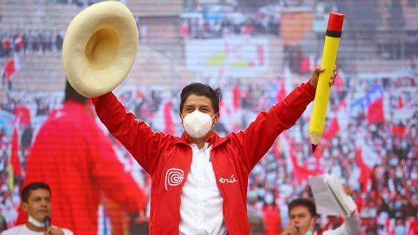 Con más del 98% de actas escrutadas Pedro Castillo lidera presidenciales en Perú