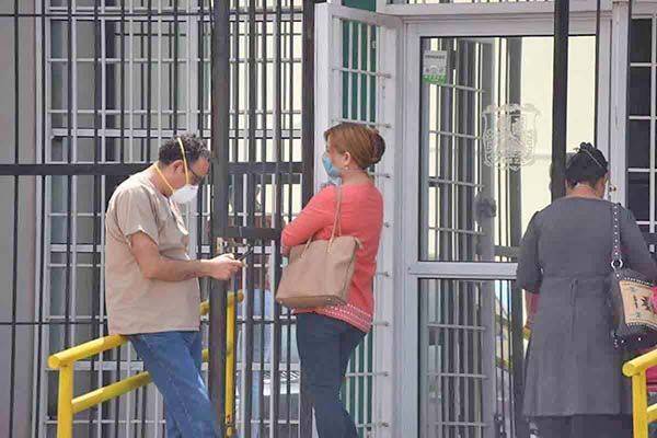 Fallecen por Covid 4 en Región Centro