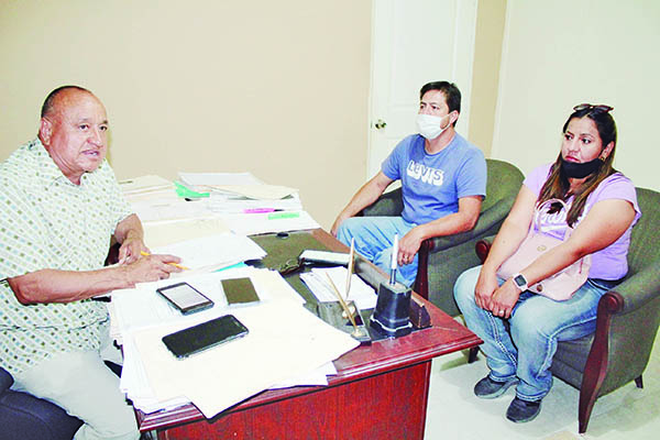 Despoja Policía a regios de 40 mil
