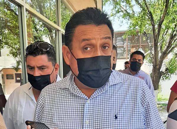 …Y niega que abandonen a los trabajadores afiliados