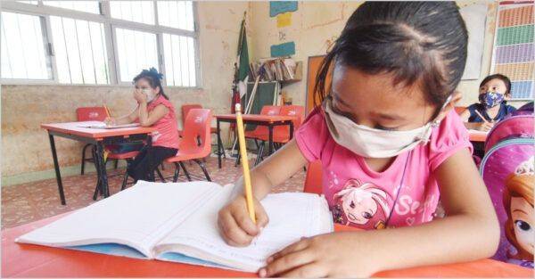 Evaluarán a alumnos de las escuelas piloto