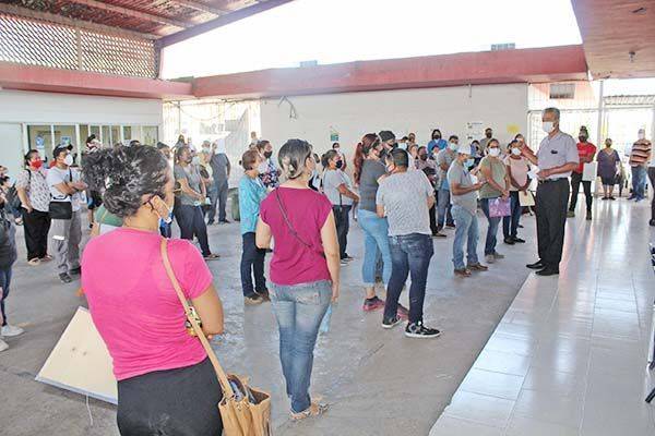 Atienden 521 peticiones de cambios de escuela