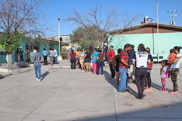 Demoran hora y media apertura en sección 431