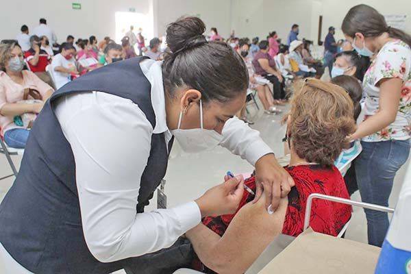 Recibieron sambonenses las vacunas contra Covid
