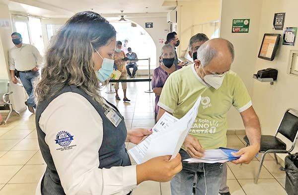 Pide Simas a pensionados actualizar sus  documentos