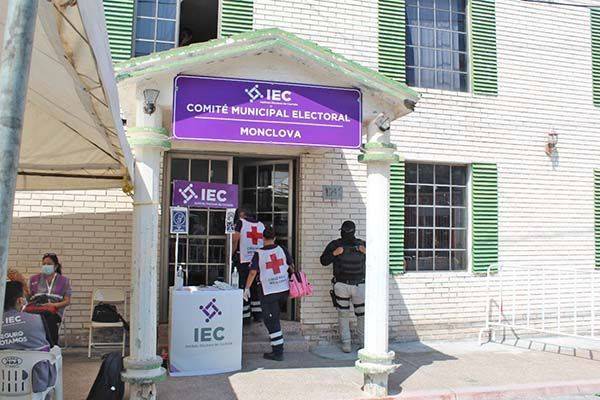Pega golpe de calor en recuento de votos