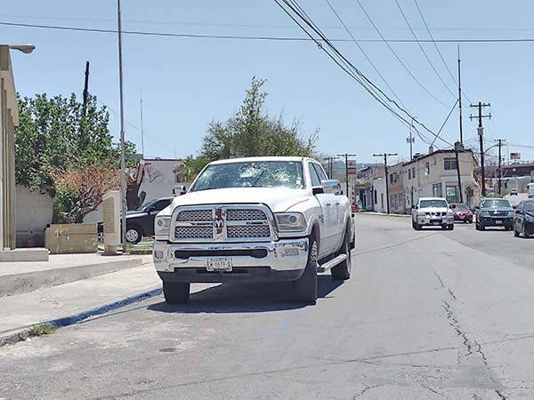 Agreden a pedradas al regidor Erik Zapata