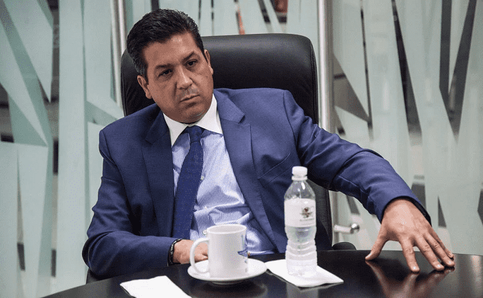 García Cabeza de Vaca presenta a su nuevo abogado