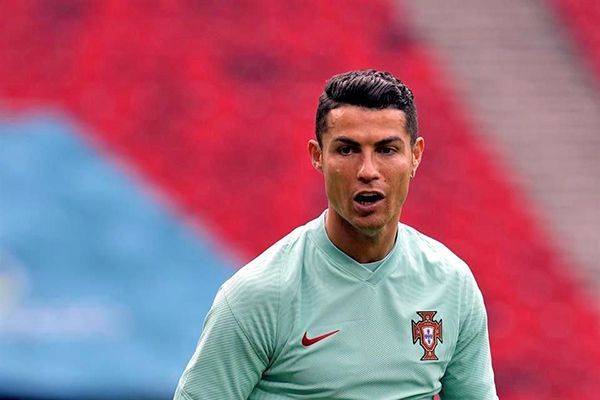 Cristiano, el primero en jugar en 5 Eurocopas