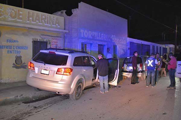 Atrabancado se vuela alto y choca en ZC