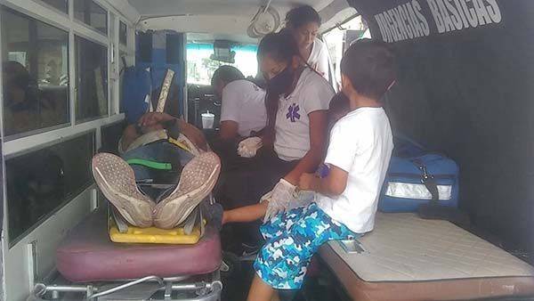 Choca atrabancado taxista en el Juárez