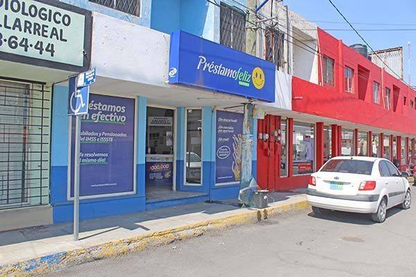 Dan cristalazo a casa de préstamo