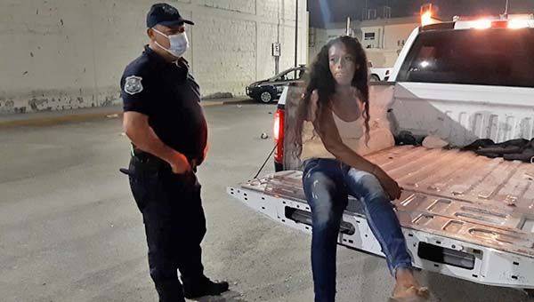 Envían a la cárcel a mujer agresiva