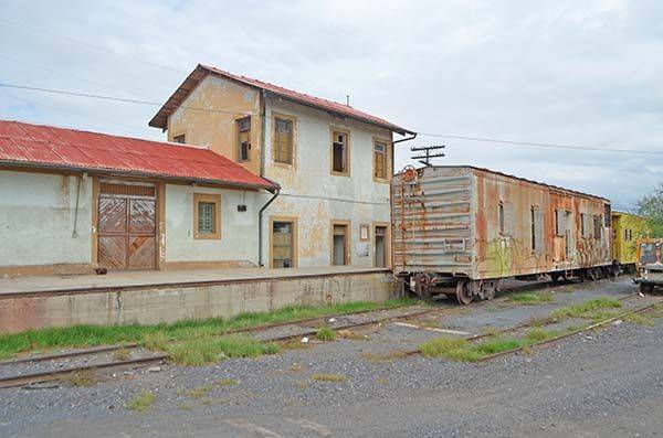 Fantasmas en estación de Paredón