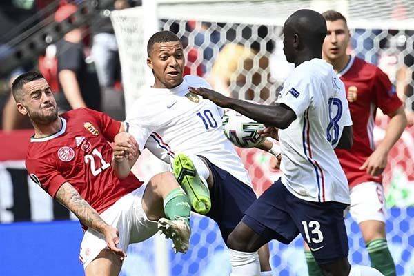 Sufre Francia con Hungría y reparten puntos