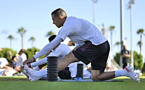 Funes Mori da jerarquía a la delantera de México: Tata Martino
