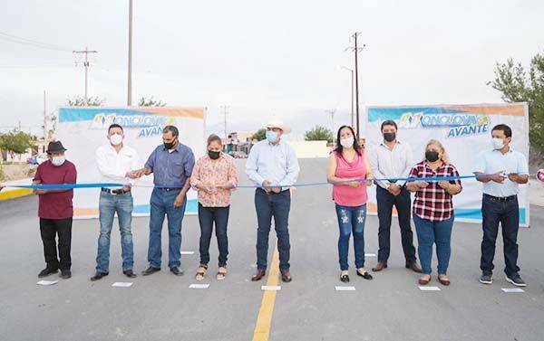 Entrega Alcalde puente vehicular