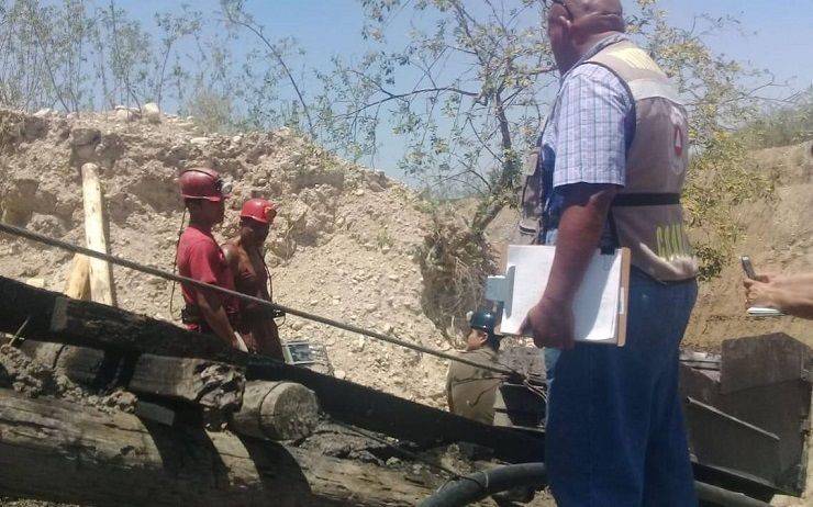 Reportan 7 mineros atrapados.