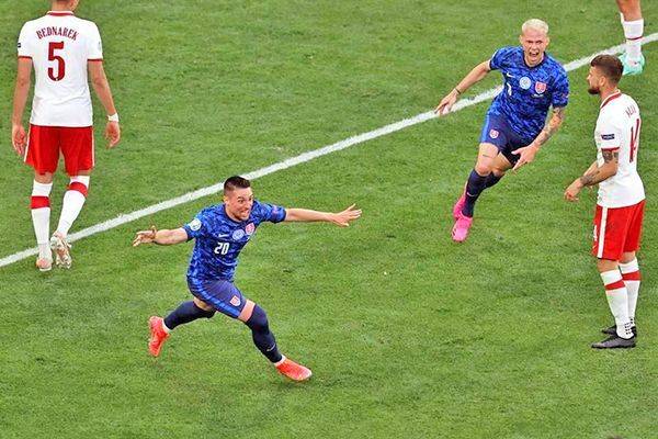 Rinde Eslovaquia a Polonia con todo y Lewandowski