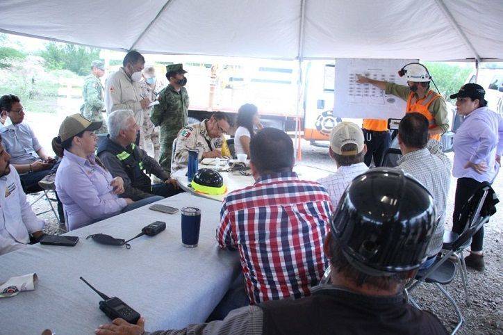 Prevalecen labores de rescate de mineros en Múzquiz