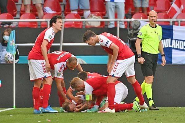 Actuó Kjaer como capitán y salvavidas