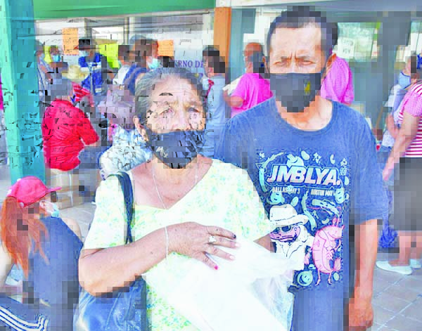 ARRIESGA BIENESTAR A ADULTOS MAYORES