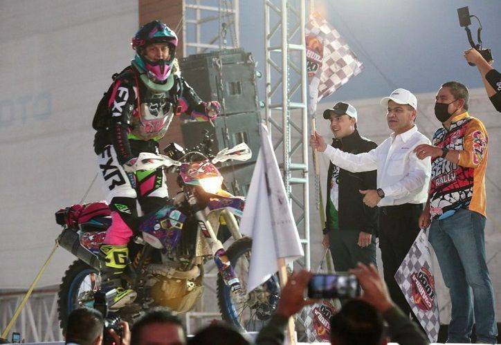RECORREN 250 PILOTOS RUTA DE LA ‘COAHUILA 1000’; MARS DA BANDERAZO
