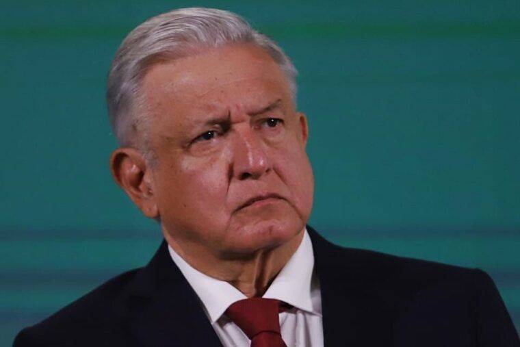 ‘Abrazos, no balazos, aunque se burlen’