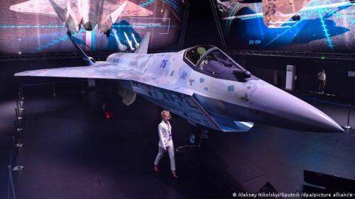 Rusia presenta su nuevo avión de combate ‘Jaque mate’