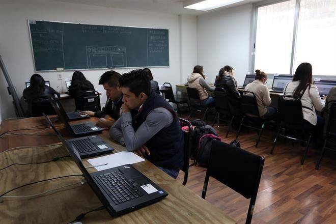 Aplicarán nuevamente examen a maestros el 21 de julio