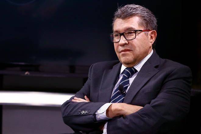 Ni lastimado ni ofendido por AMLO, dice Monreal
