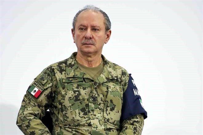 Carece México de servidores honestos.- Semar