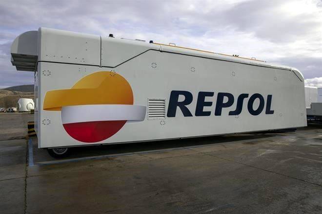 Suspende SAT a 82 importadoras de combustibles