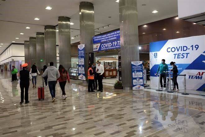 Reporta AICM 144 vuelos con demoras este jueves