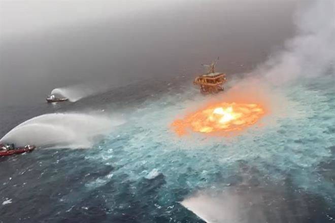 Se incendia ducto marino en complejo Ku-Maloob-Zaap de Pemex