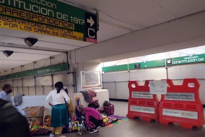 Suspenden servicio en L-8 de Metro por inundaciones